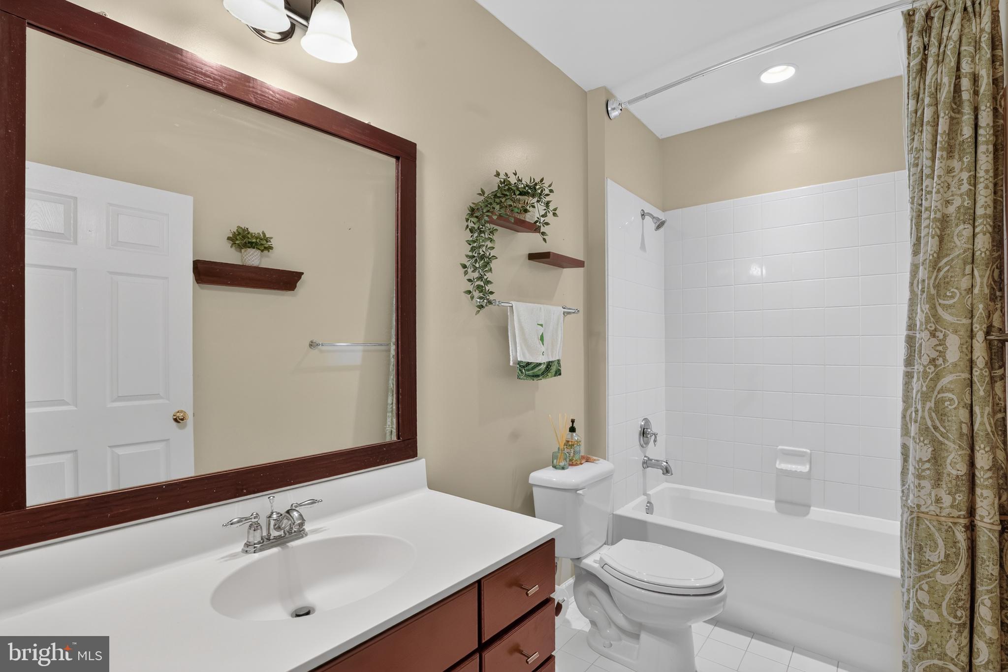 WHEATON OUT RES. (2) - Residential
