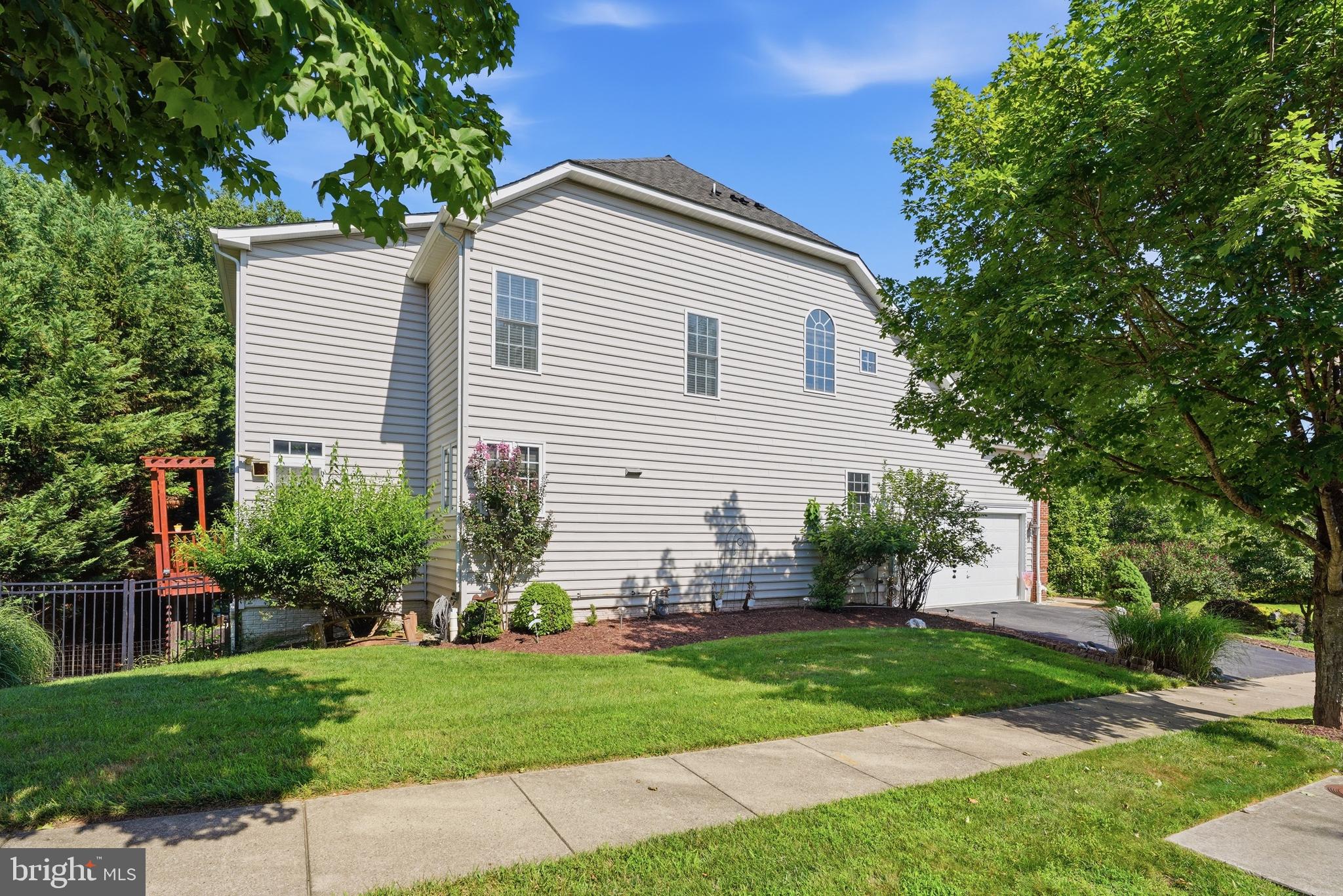 WHEATON OUT RES. (2) - Residential
