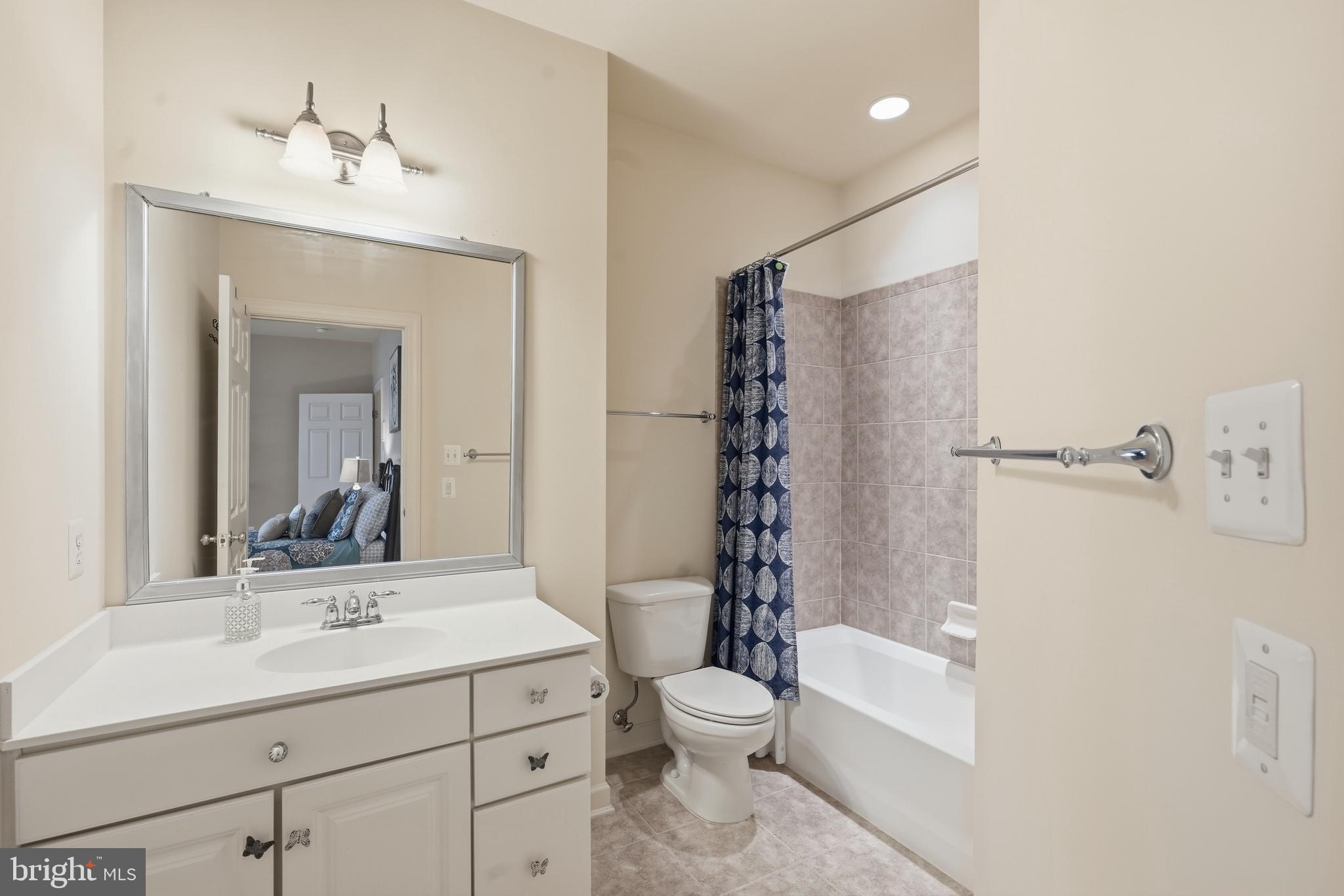 WHEATON OUT RES. (2) - Residential