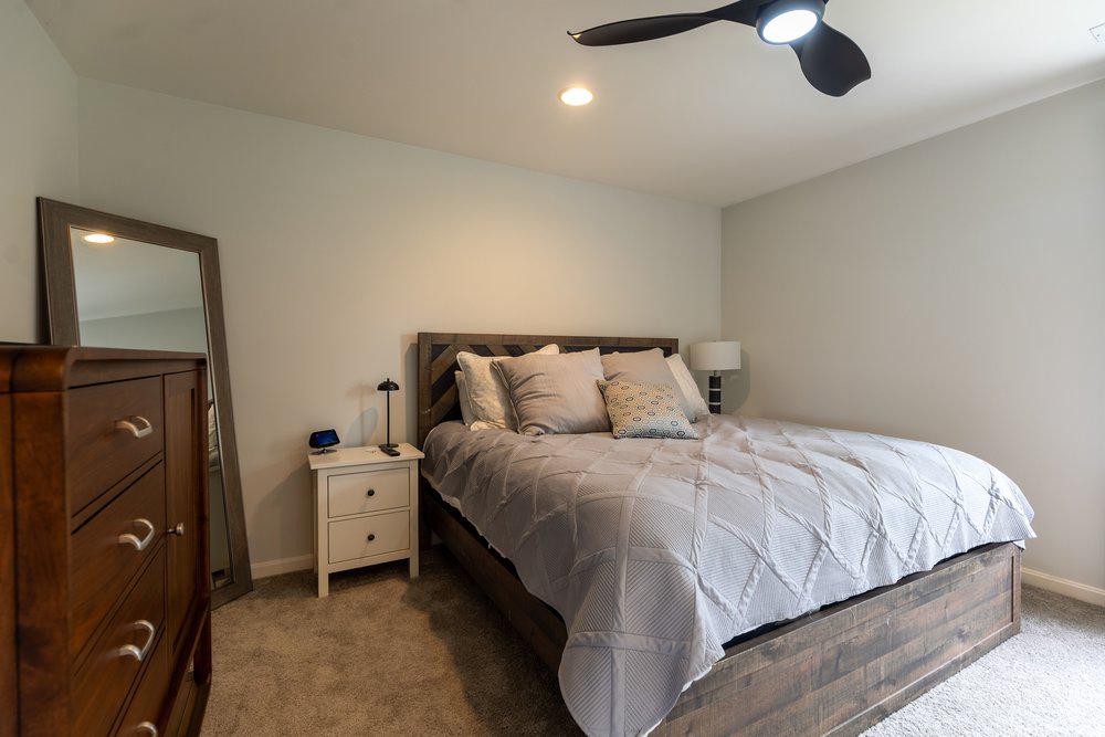 PARADISE ESTATES - Residential