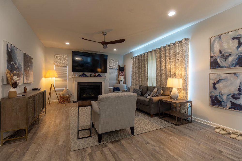 PARADISE ESTATES - Residential