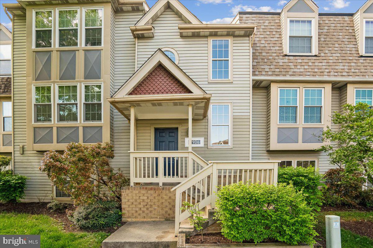 BRIDGEPORT - Residential