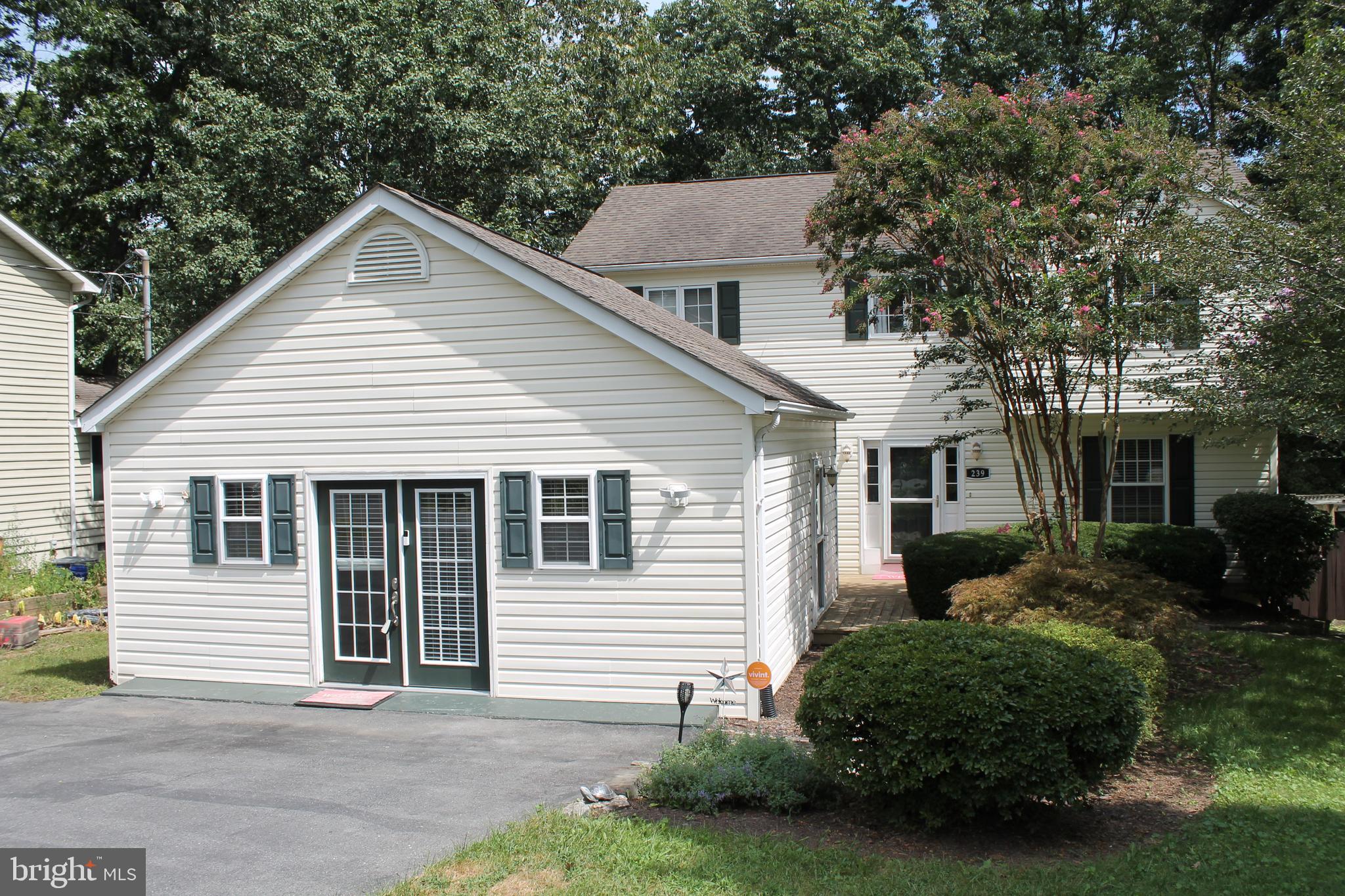 Gorgeous well maintained colonial located at the end of a quiet cul-de-sac. Great commuter location east of town. Enjoy the outdoors from the huge screened in deck overlooking the woods. Property features over 2400 finished square feet, 5 bedrooms, 3 full bathrooms, eat in kitchen, huge family room, separate dining room, mature trees and landscaping, truly one of a kind.