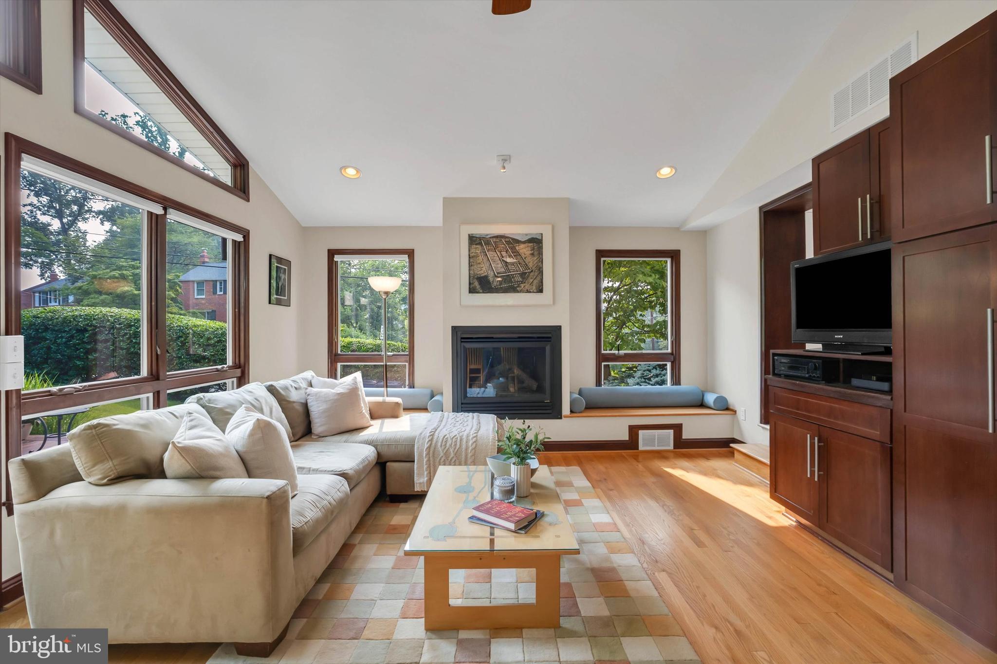 ROSEWOOD - Residential