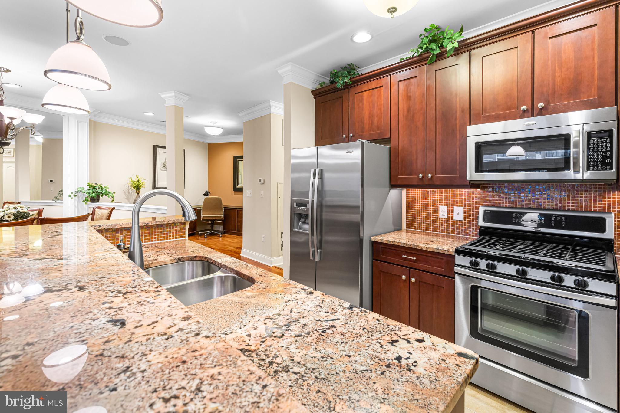 HUNTINGDON PLACE - Residential