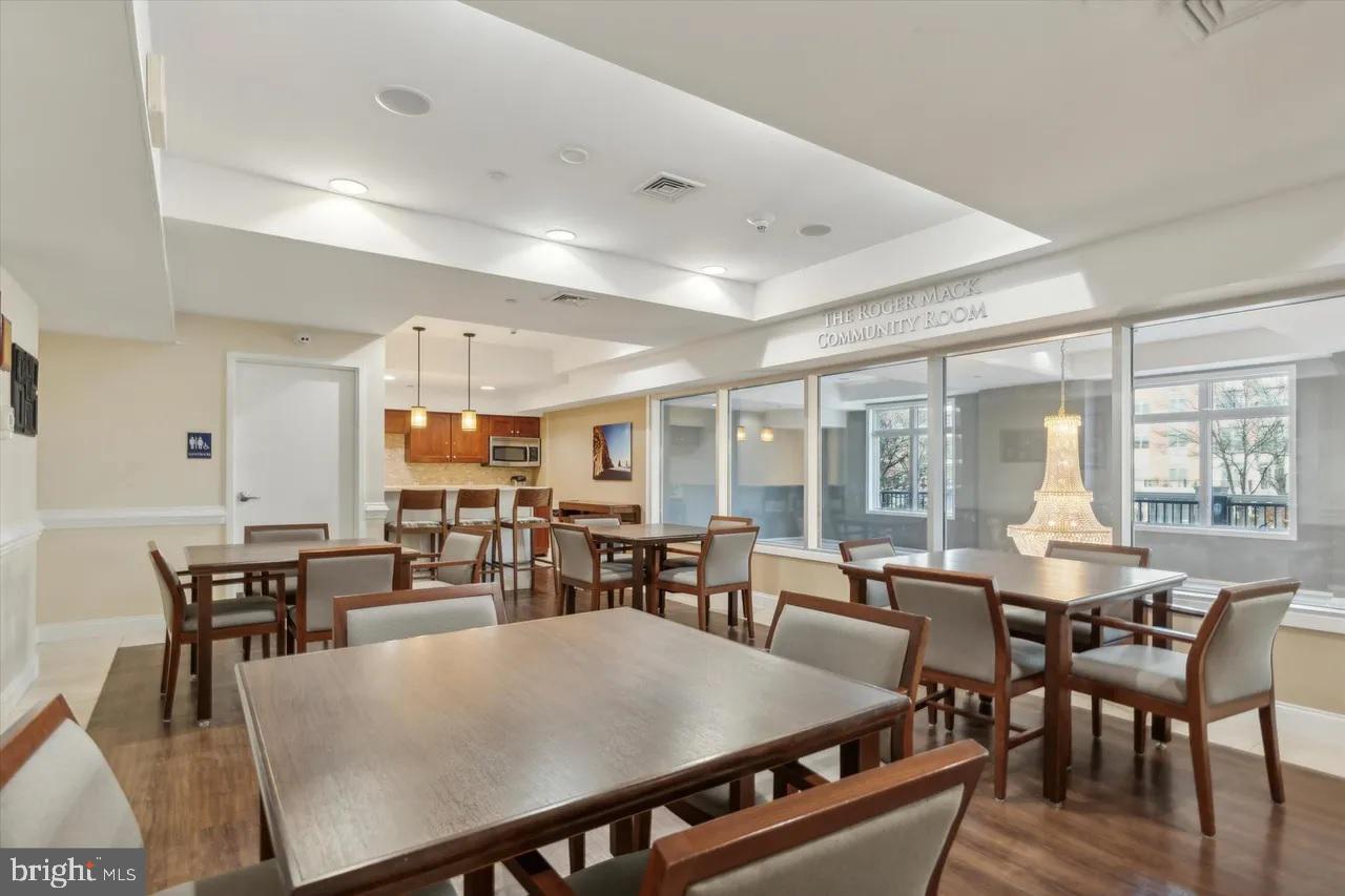 HUNTINGDON PLACE - Residential