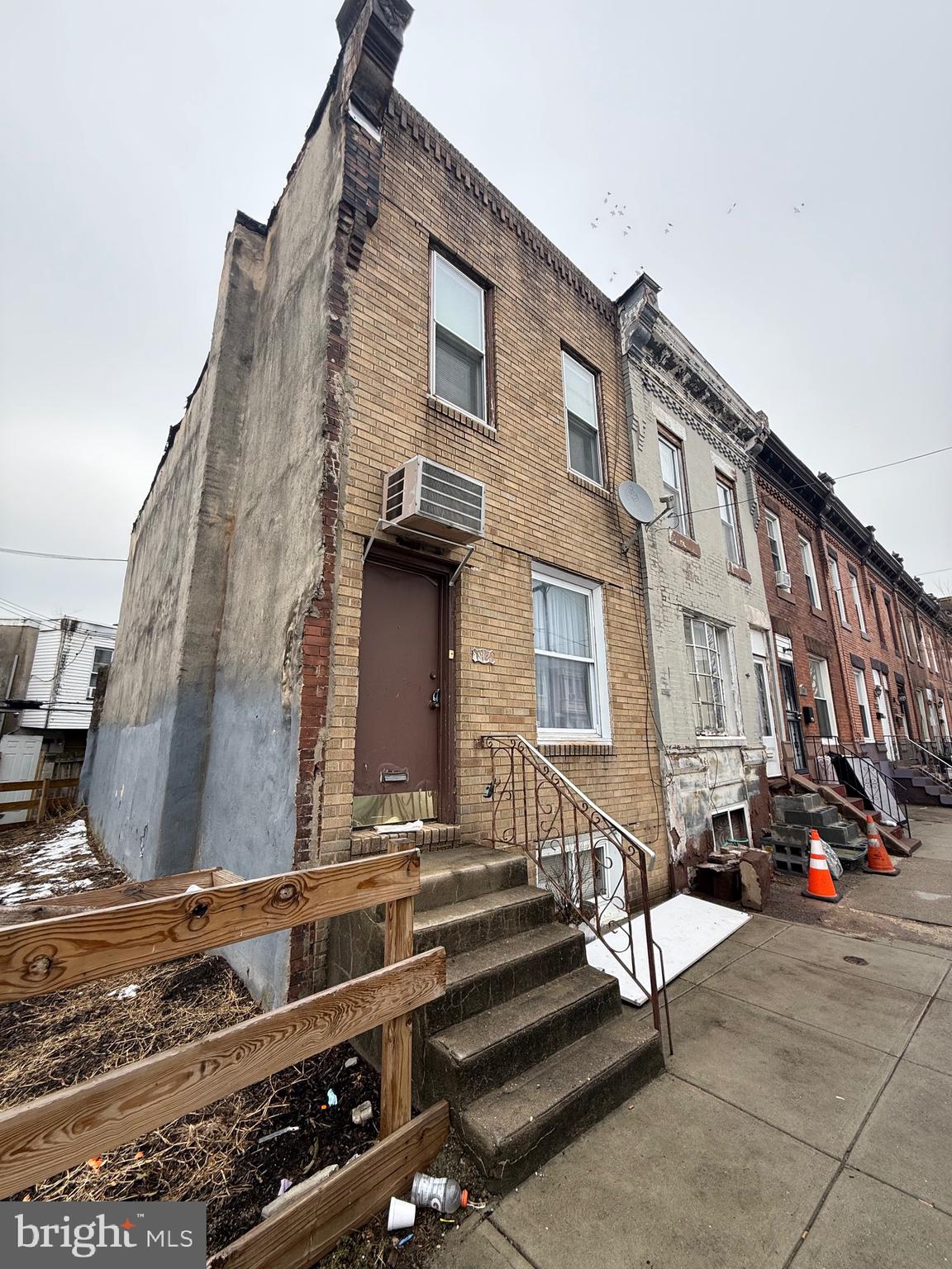 POINT BREEZE - Residential