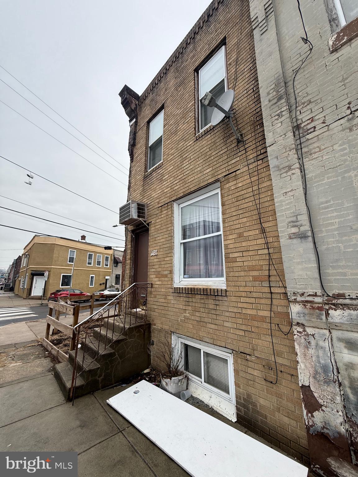 POINT BREEZE - Residential