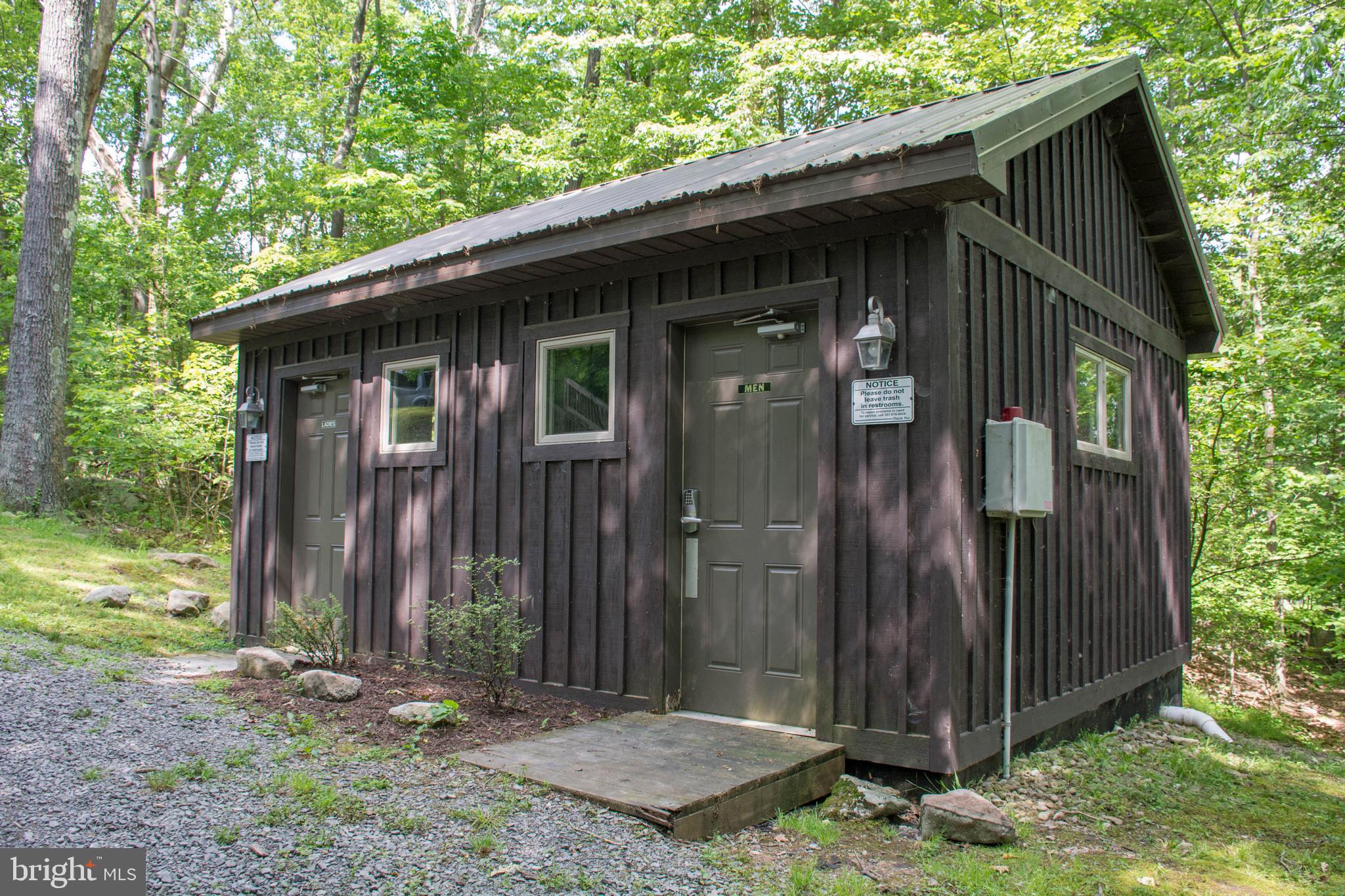 DEEP CREEK HIGHLANDS - Residential