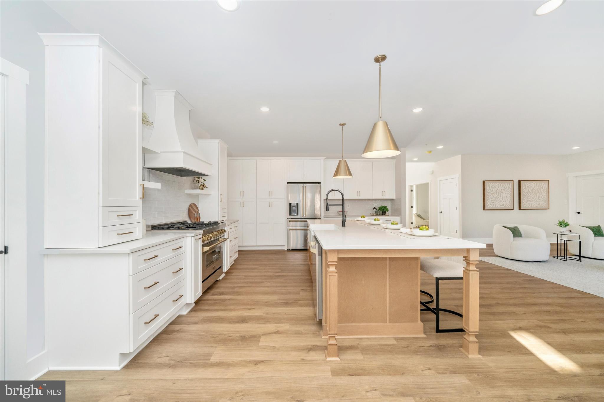 PEA NECK - Residential
