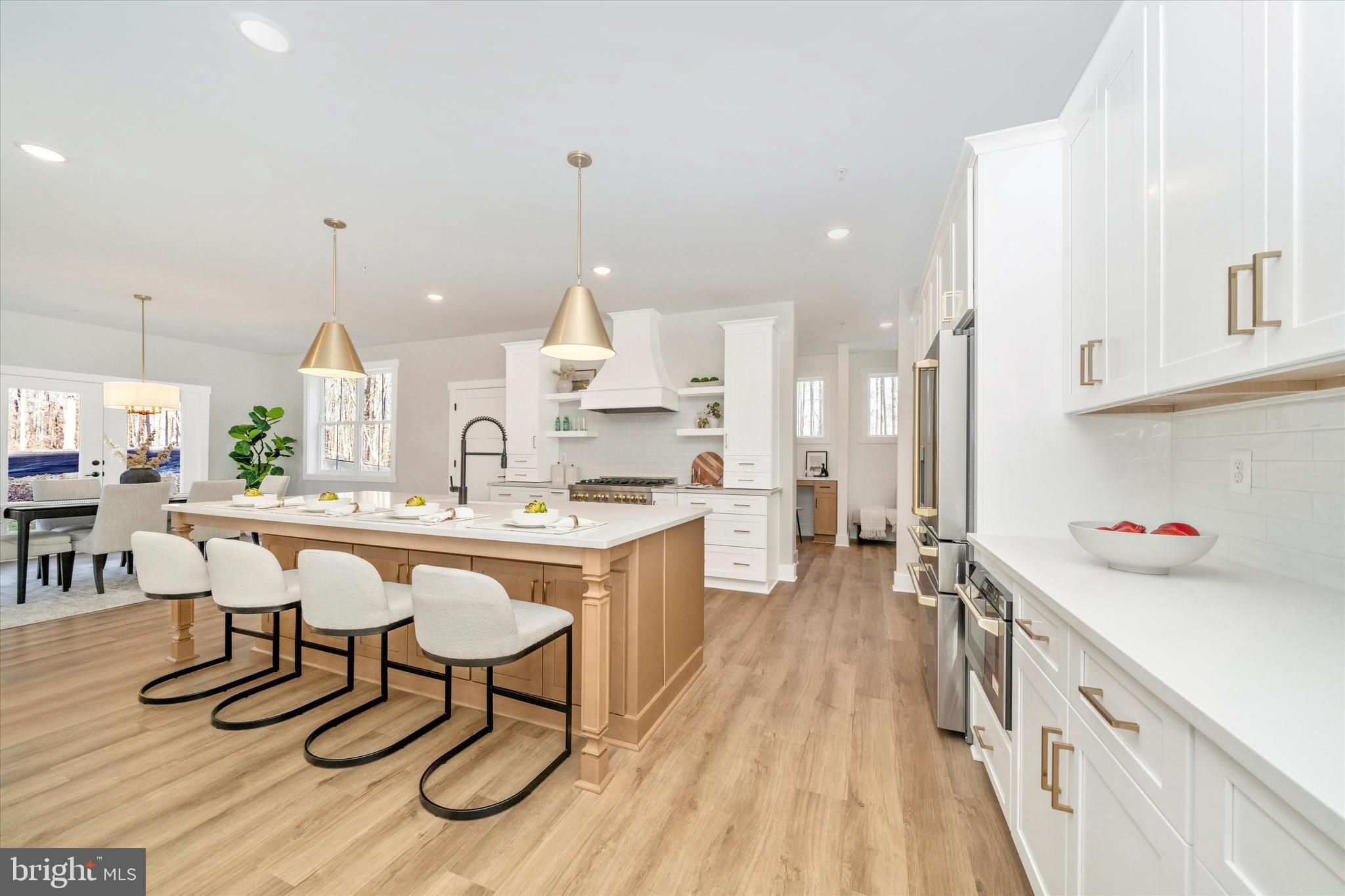 PEA NECK - Residential