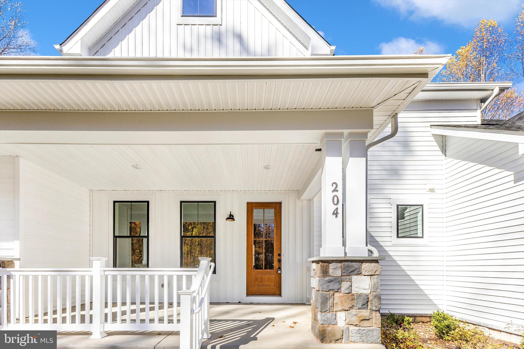 PEA NECK - Residential