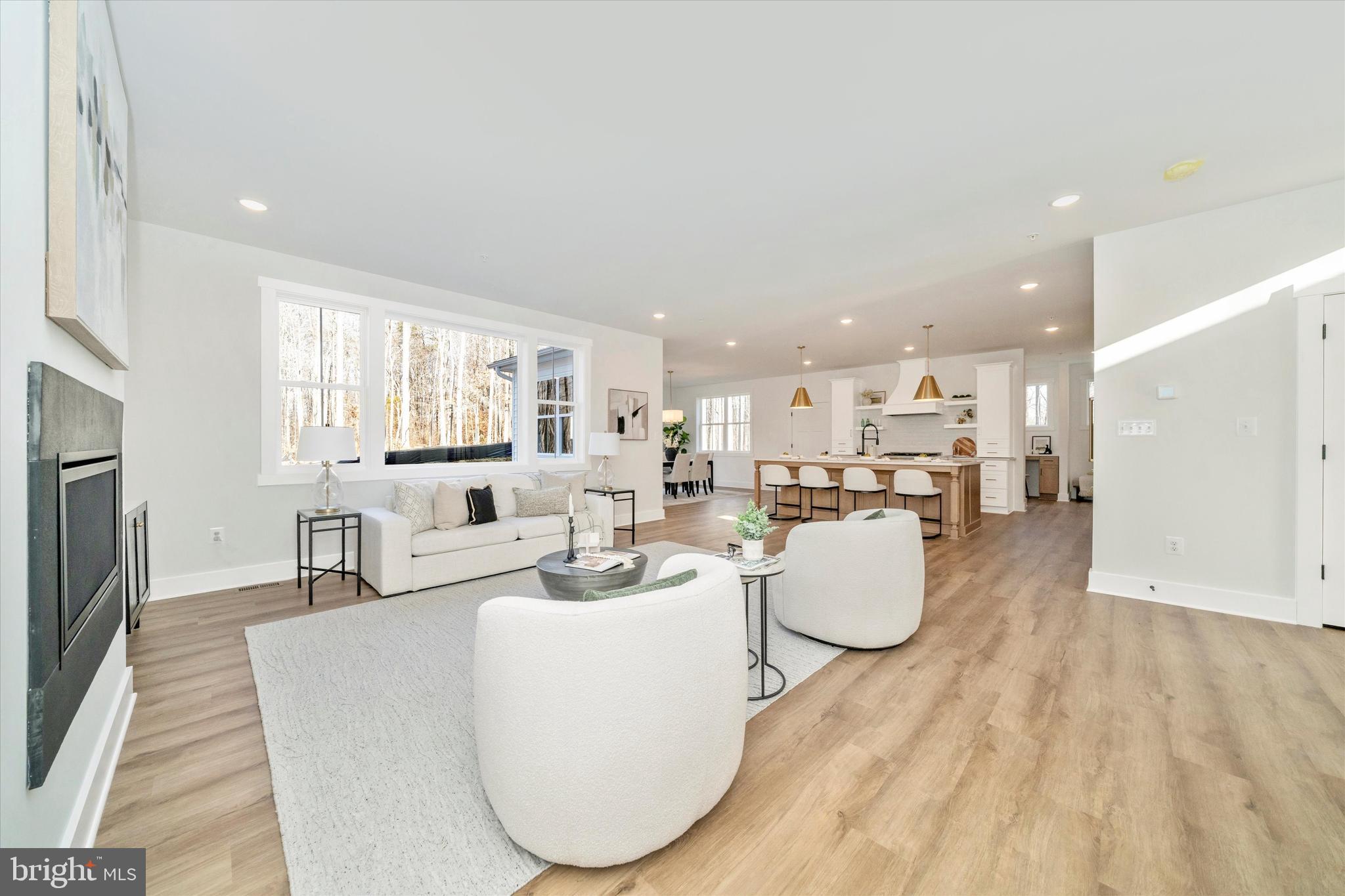 PEA NECK - Residential