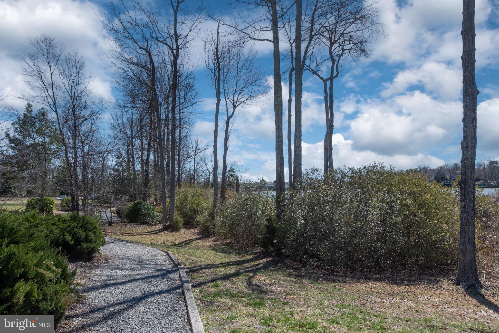 MONROE POINT - Residential Lease