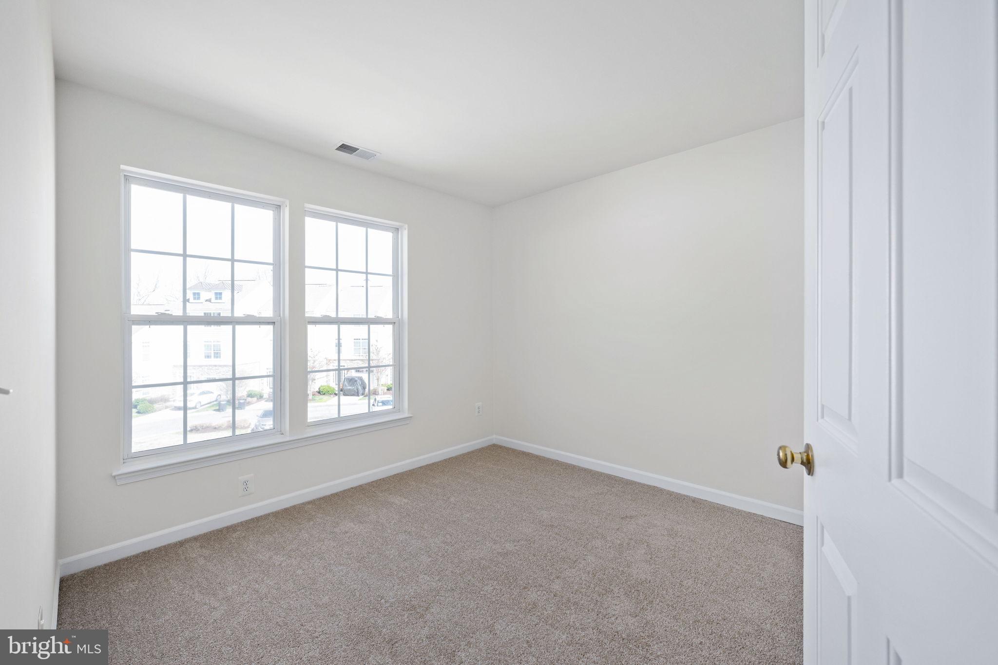 MONROE POINT - Residential Lease
