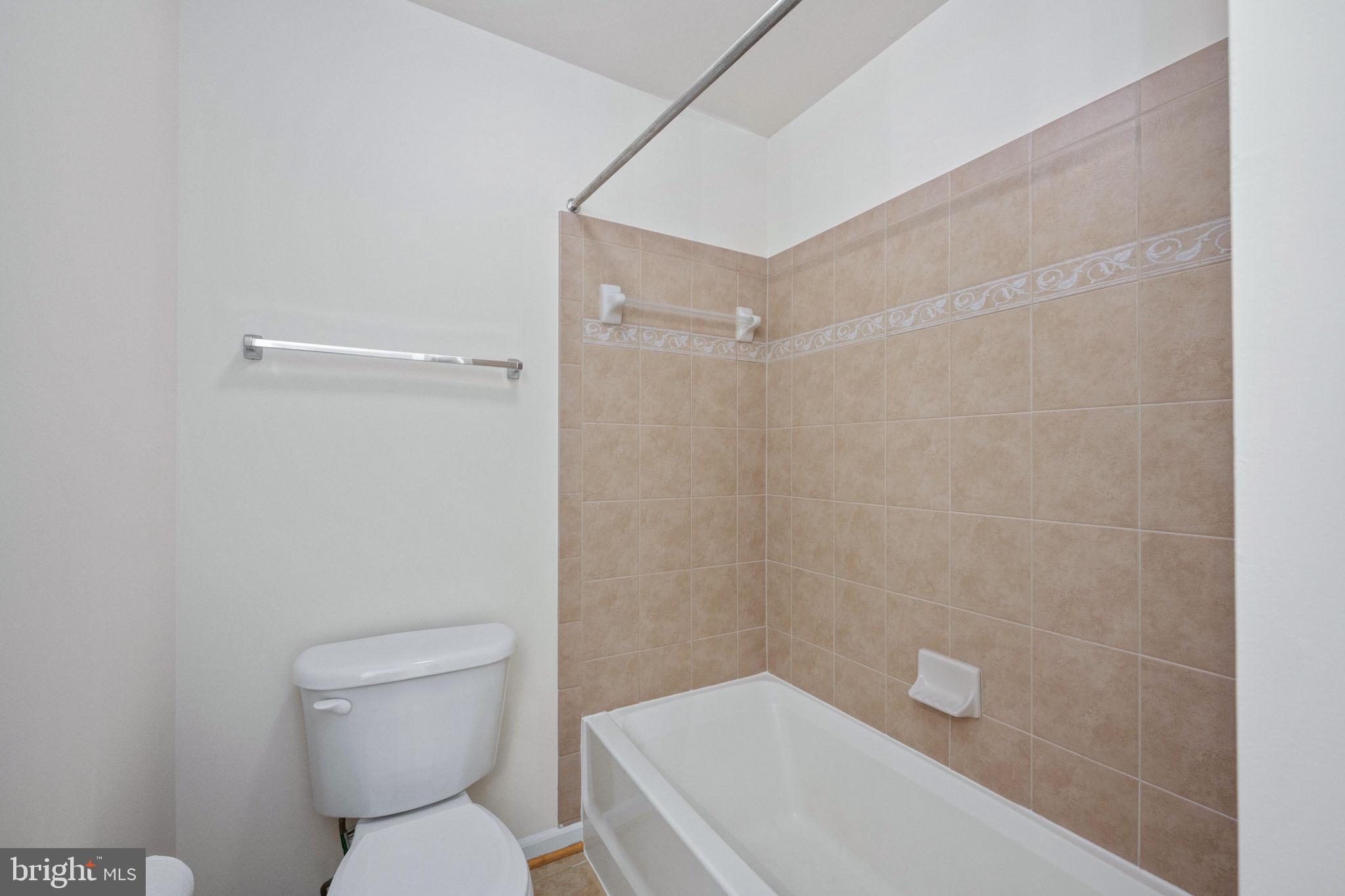 MONROE POINT - Residential Lease