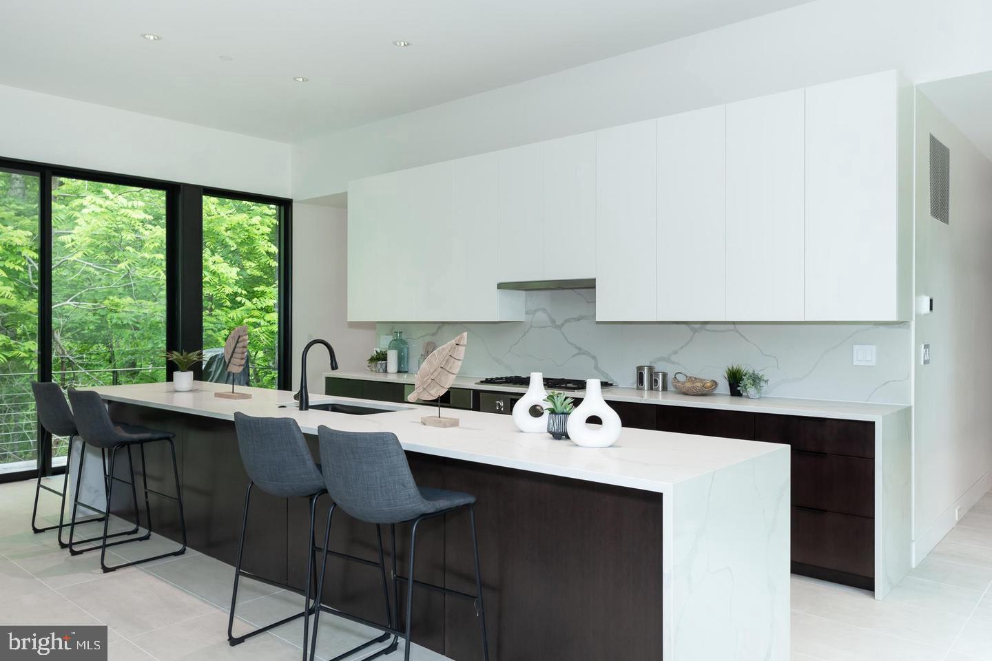 DARNESTOWN OUTSIDE - Residential