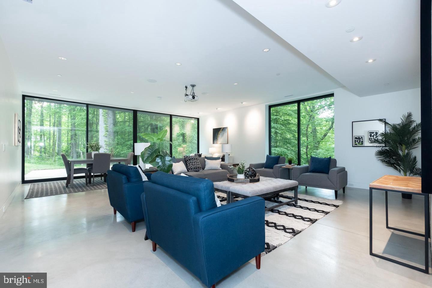 DARNESTOWN OUTSIDE - Residential