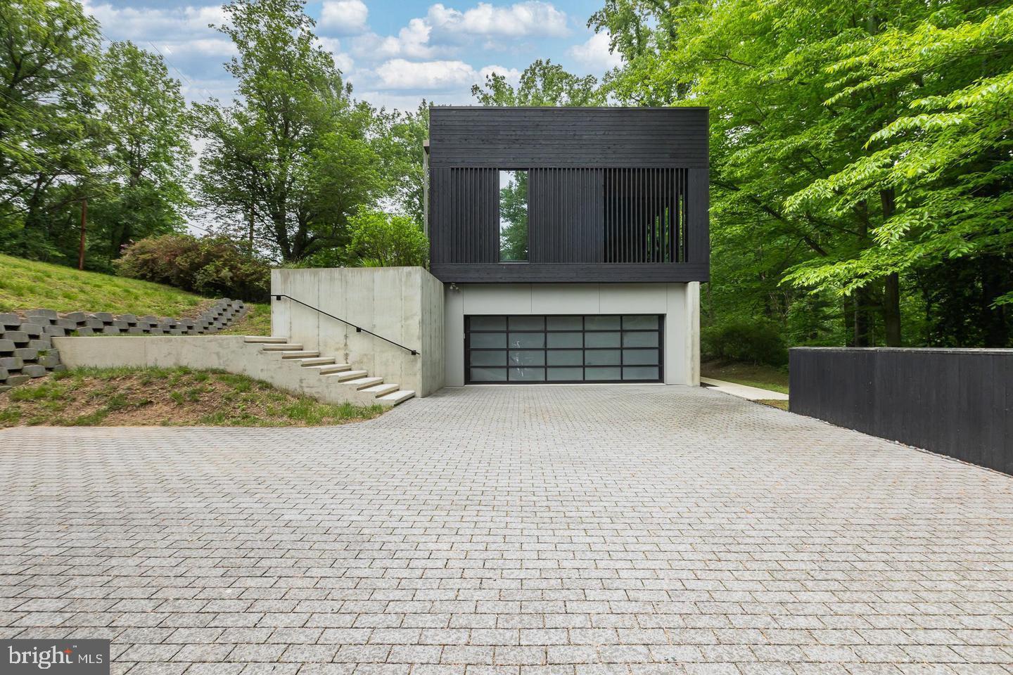 DARNESTOWN OUTSIDE - Residential