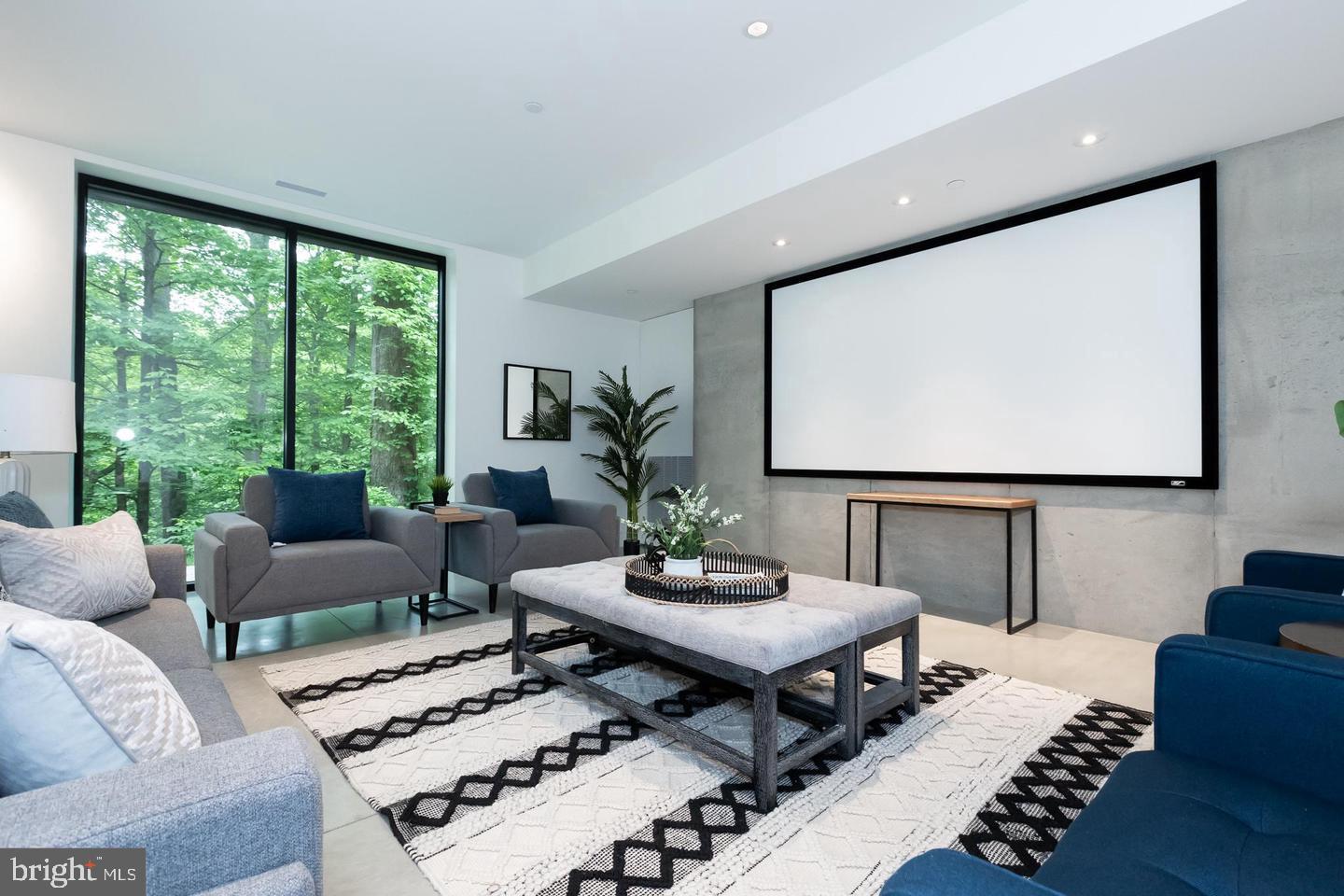 DARNESTOWN OUTSIDE - Residential
