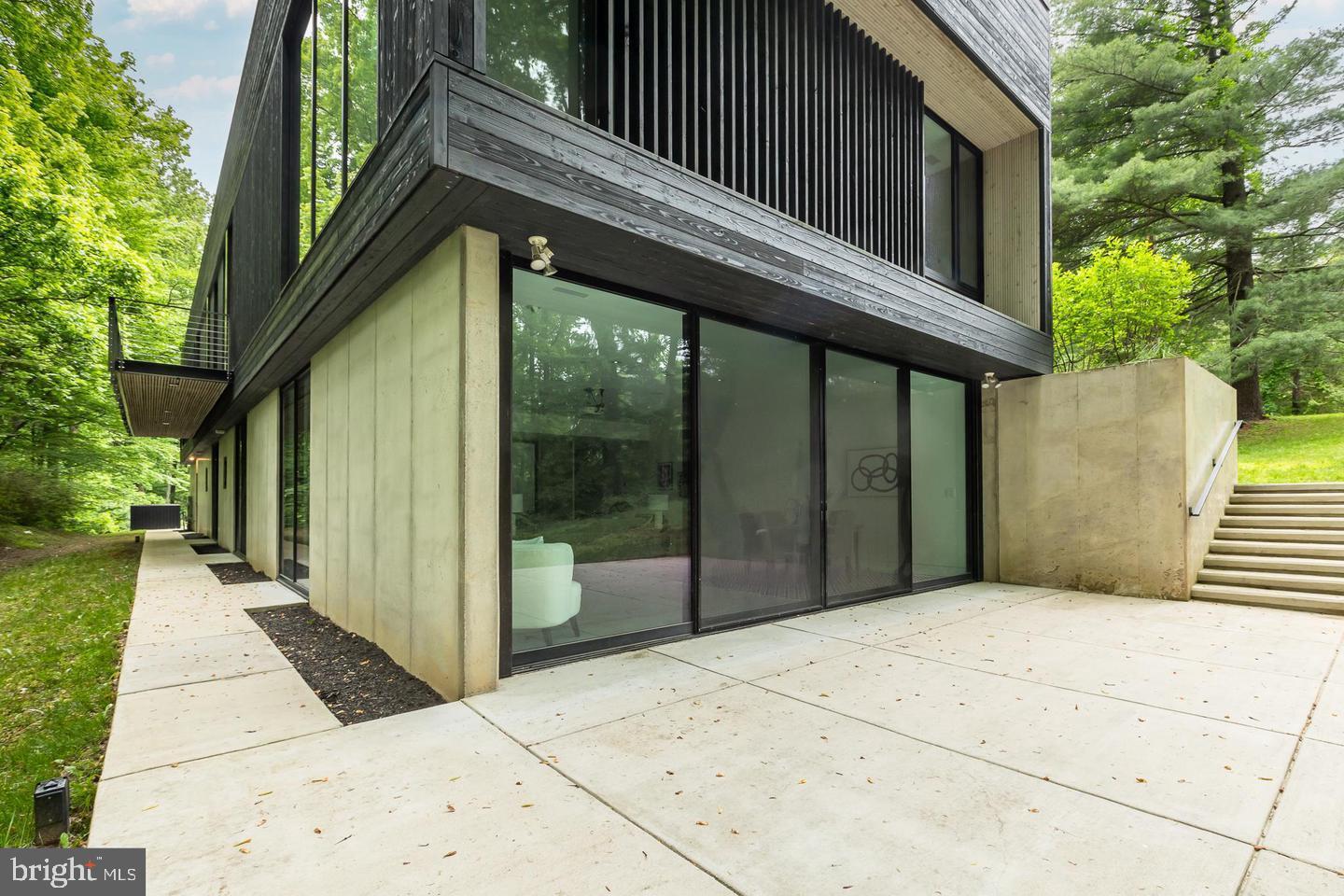 DARNESTOWN OUTSIDE - Residential