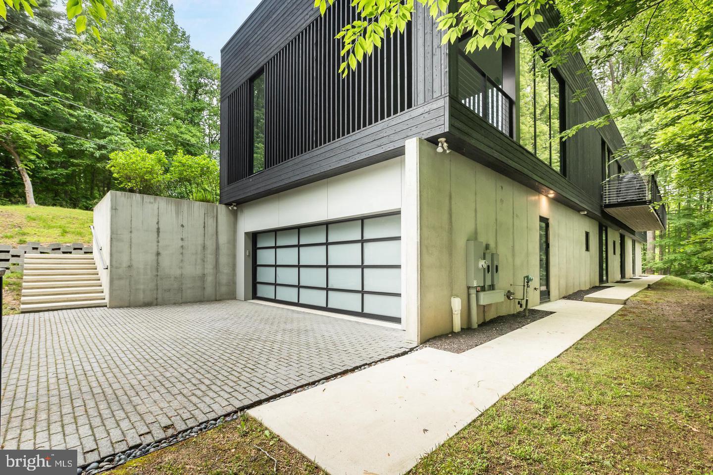 DARNESTOWN OUTSIDE - Residential