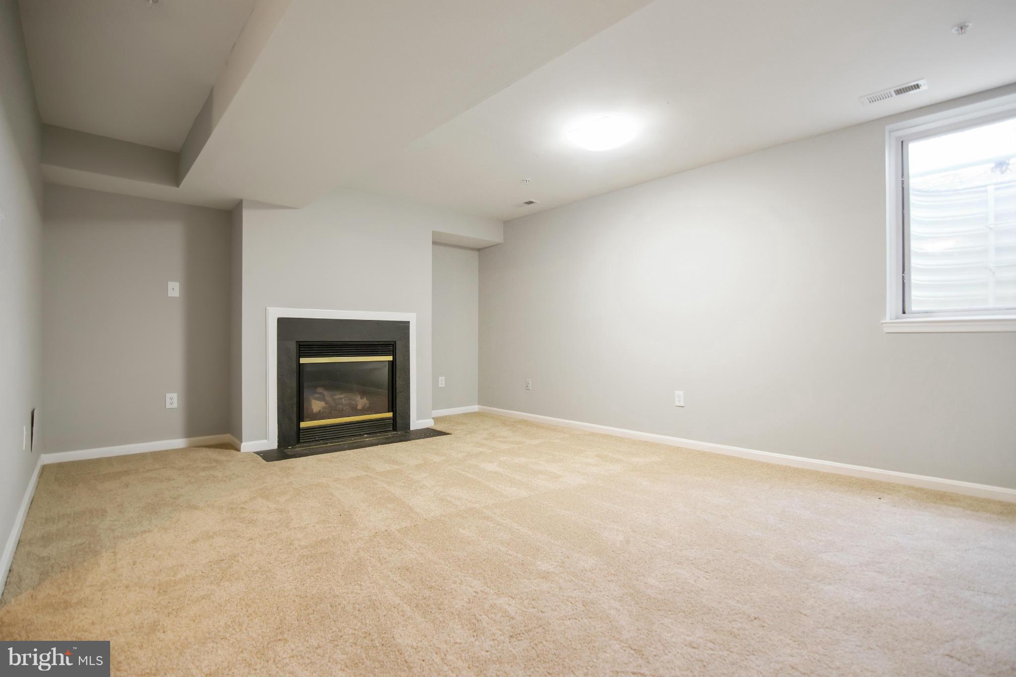 WILLOW BROOK - Residential
