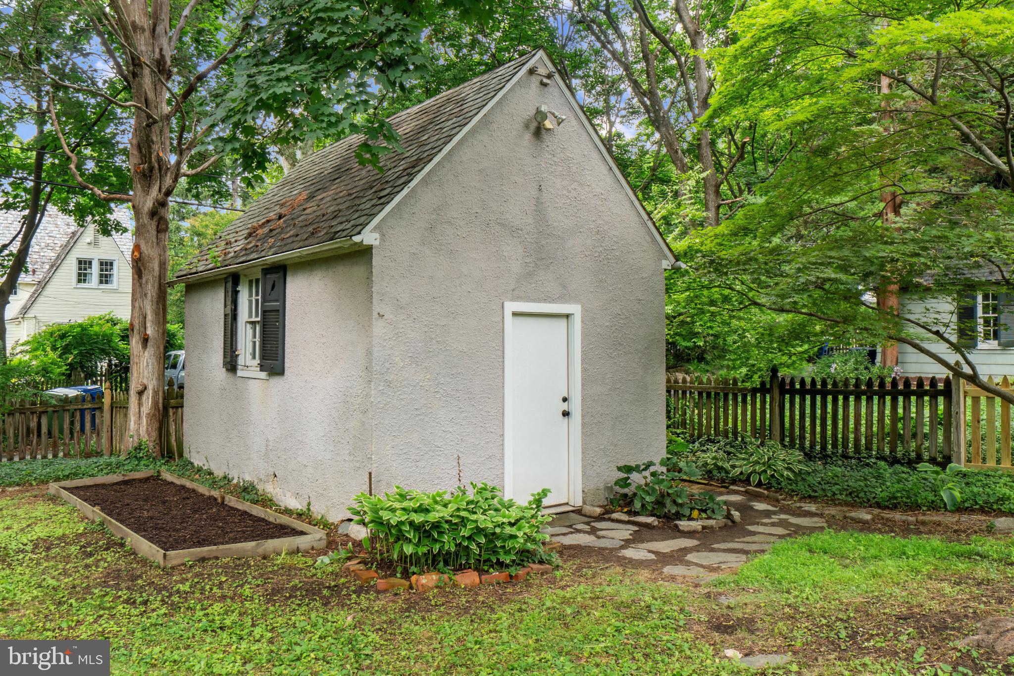 GREATER HOMELAND HISTORIC DISTRICT - Residential