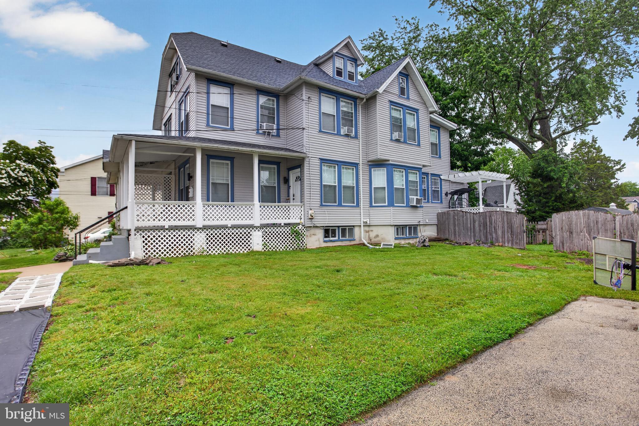 COLLINGSWOOD - Residential