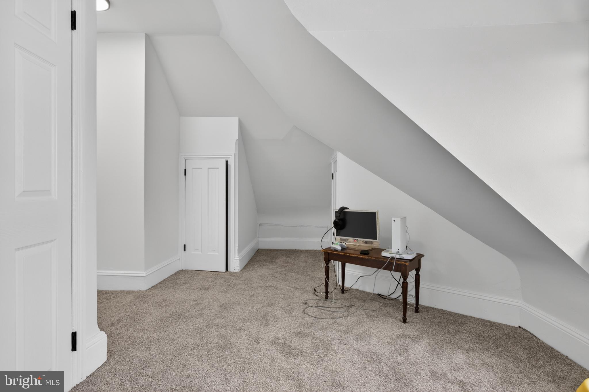 COLLINGSWOOD - Residential