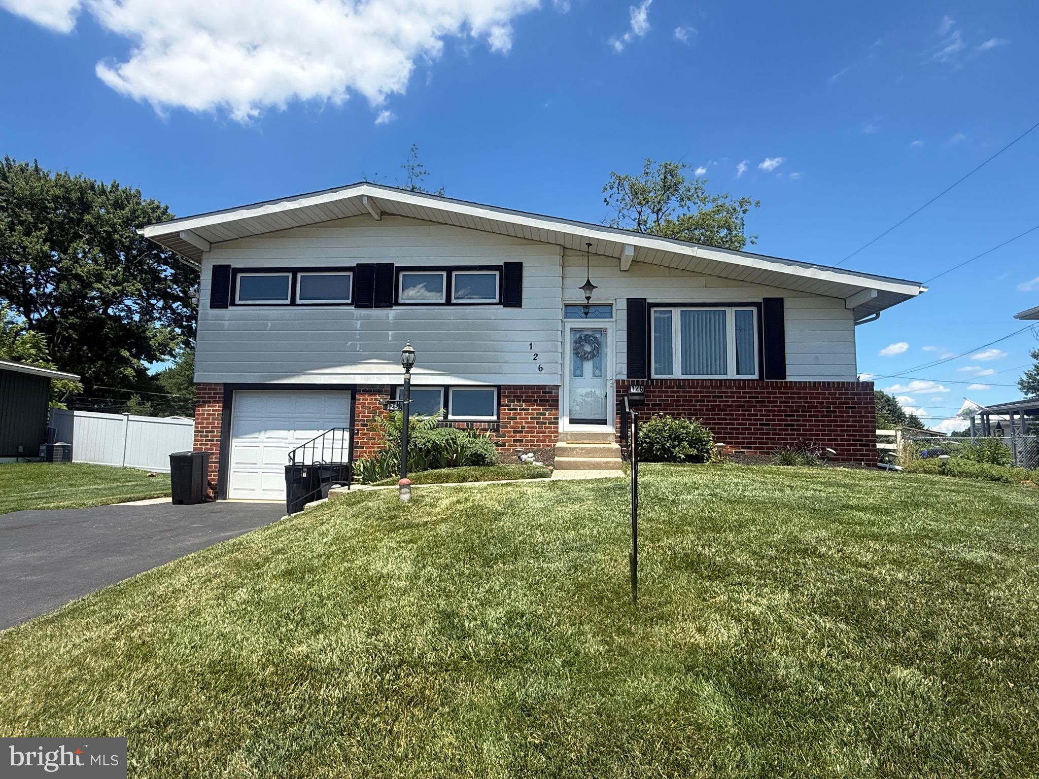 PLYMOUTH PARK - Residential