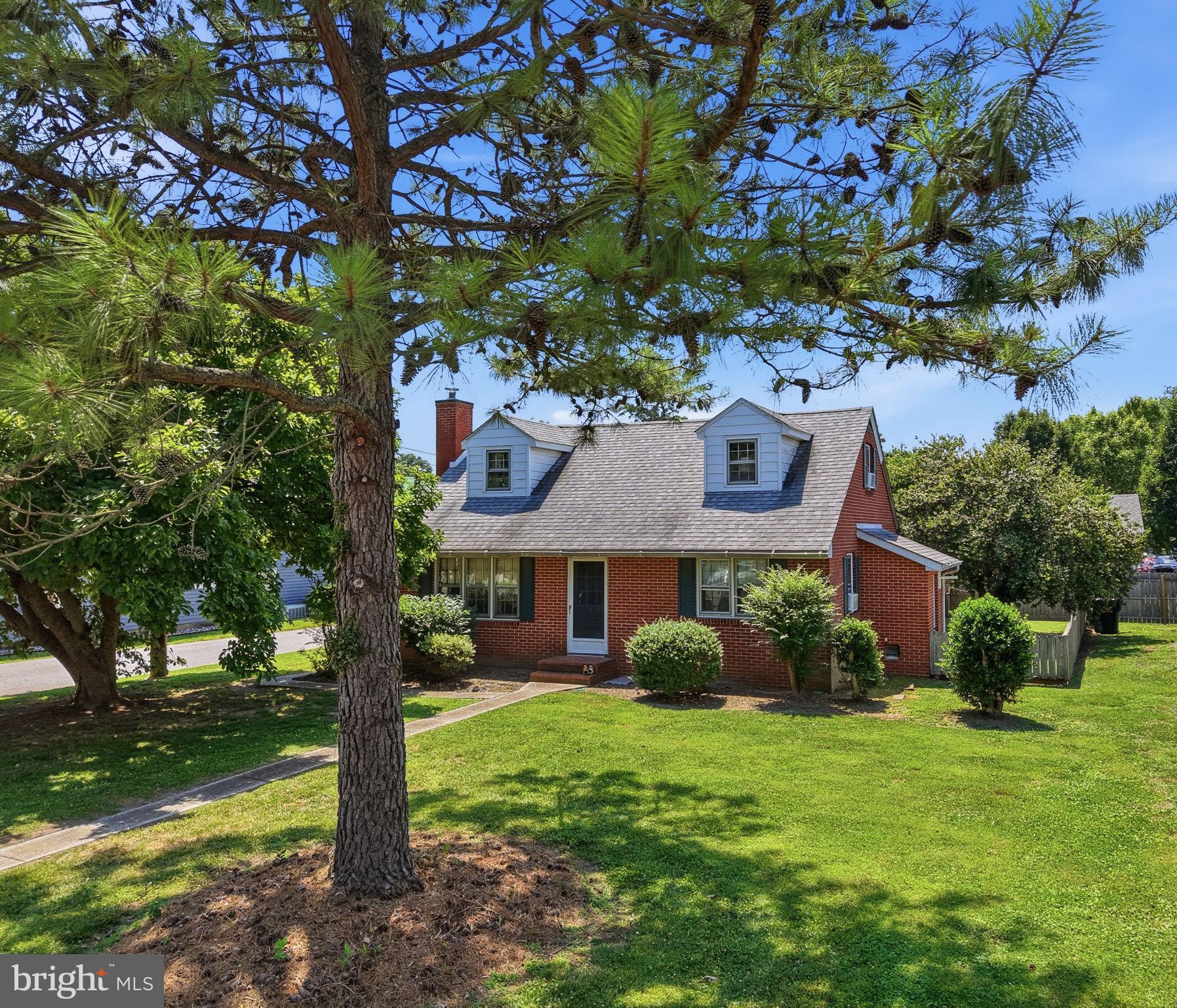ROCK HALL - Residential