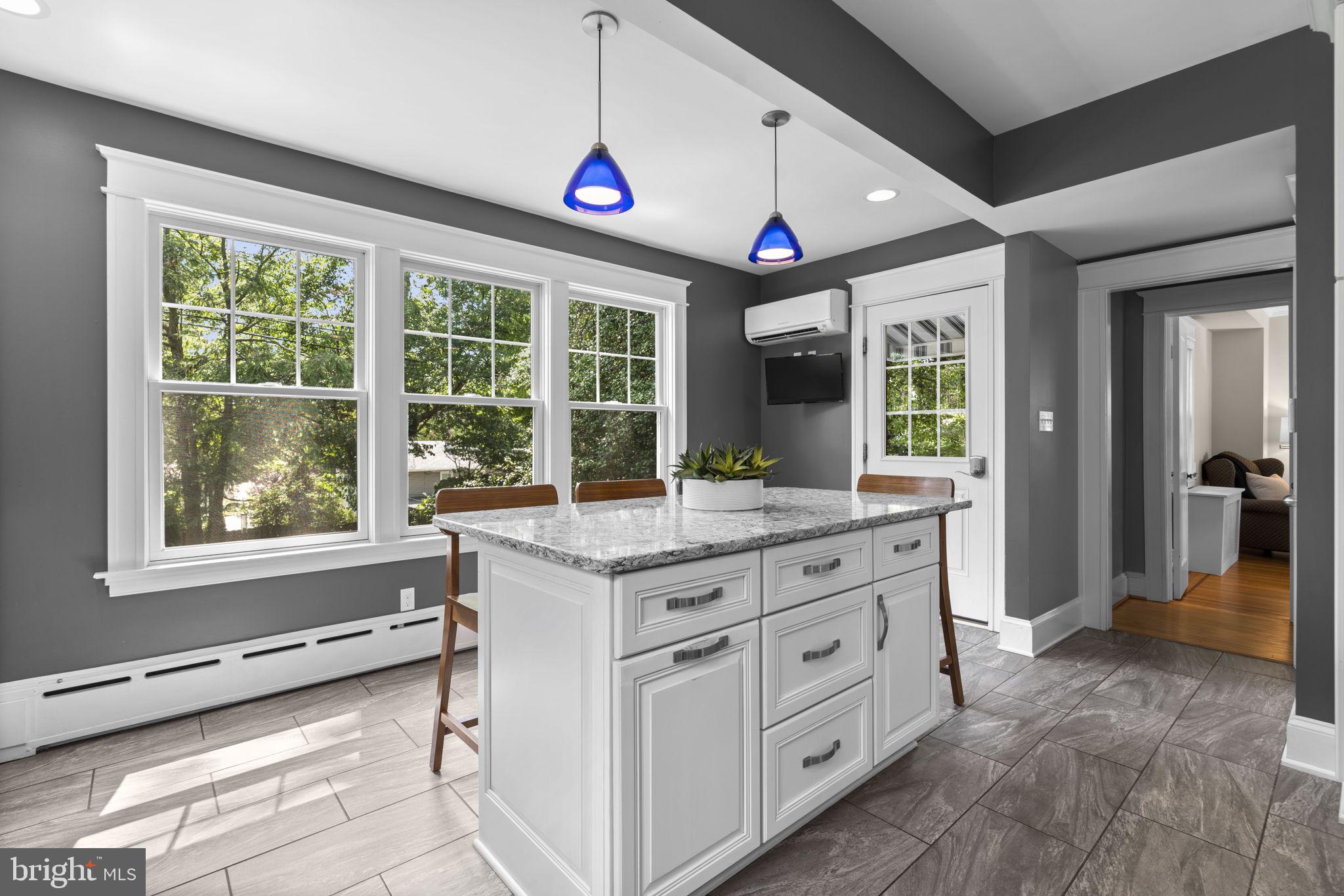 OLD CATONSVILLE - Residential