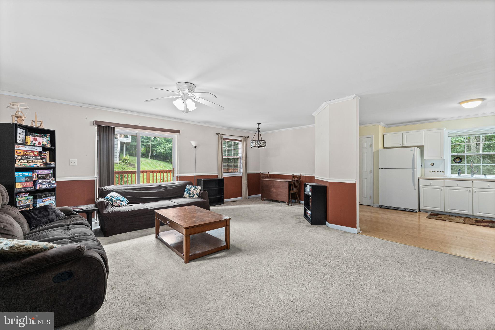 PRESIDENTIAL LAKES - Residential