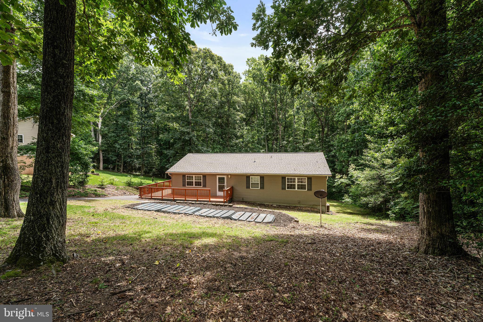 PRESIDENTIAL LAKES - Residential