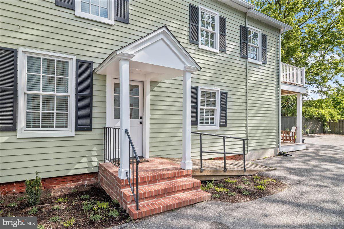 EASTON - Residential