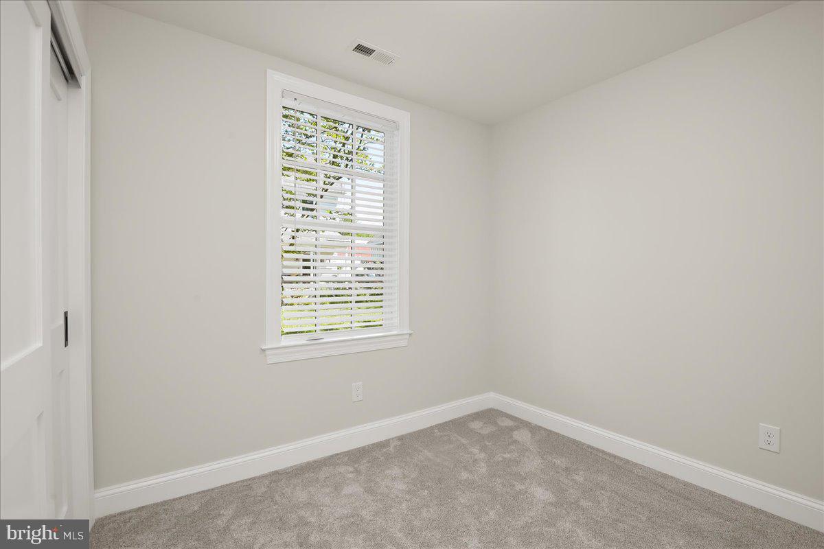 EASTON - Residential