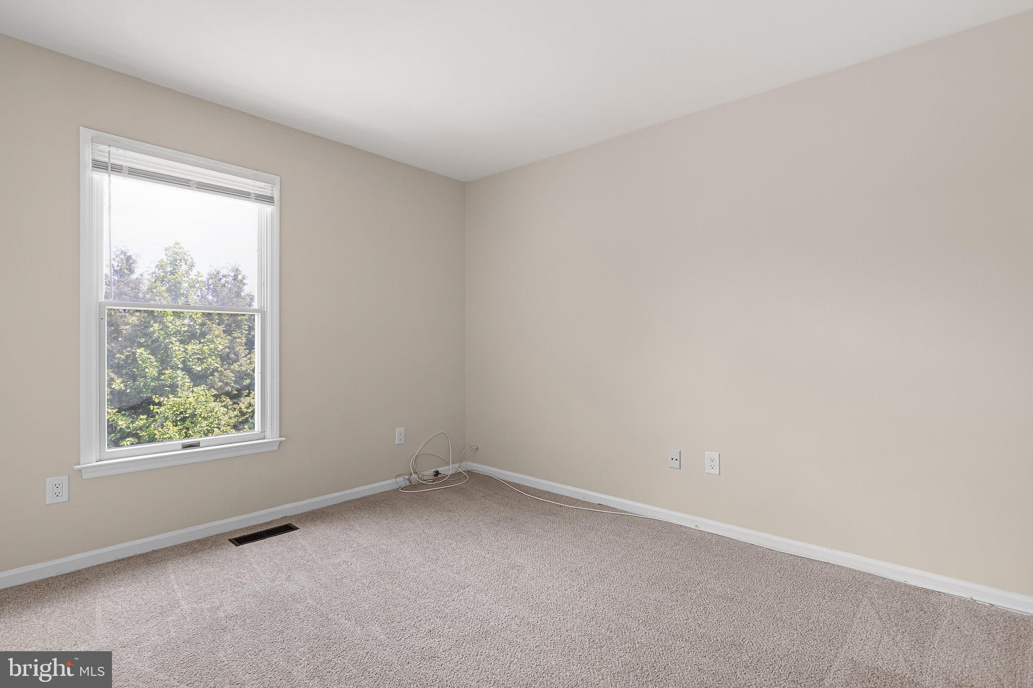 FOREST KNOLL - Residential