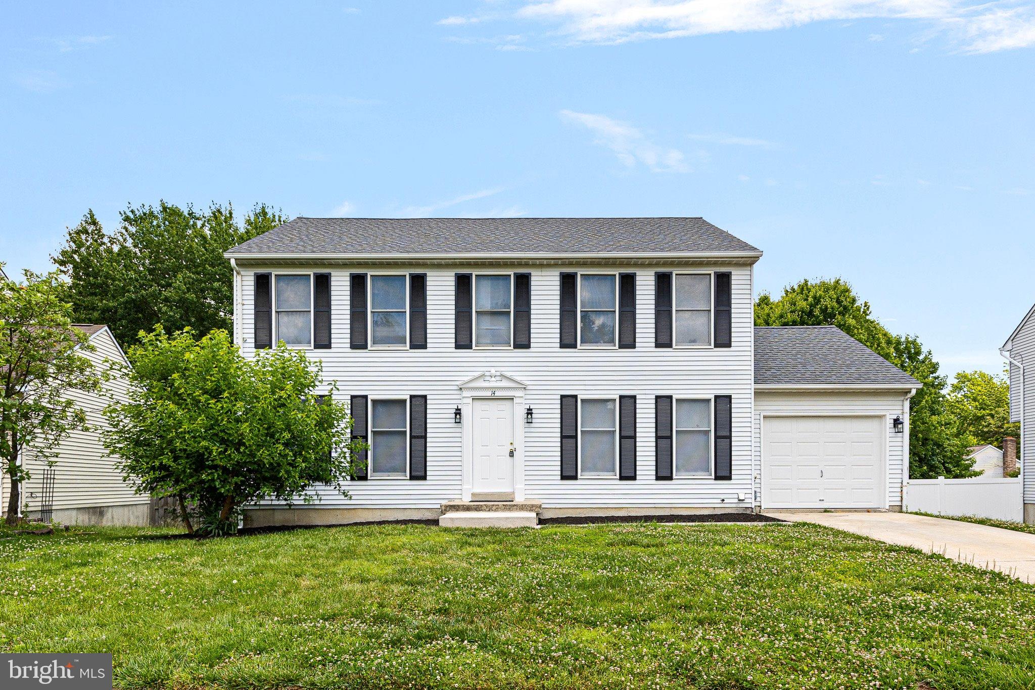 FOREST KNOLL - Residential
