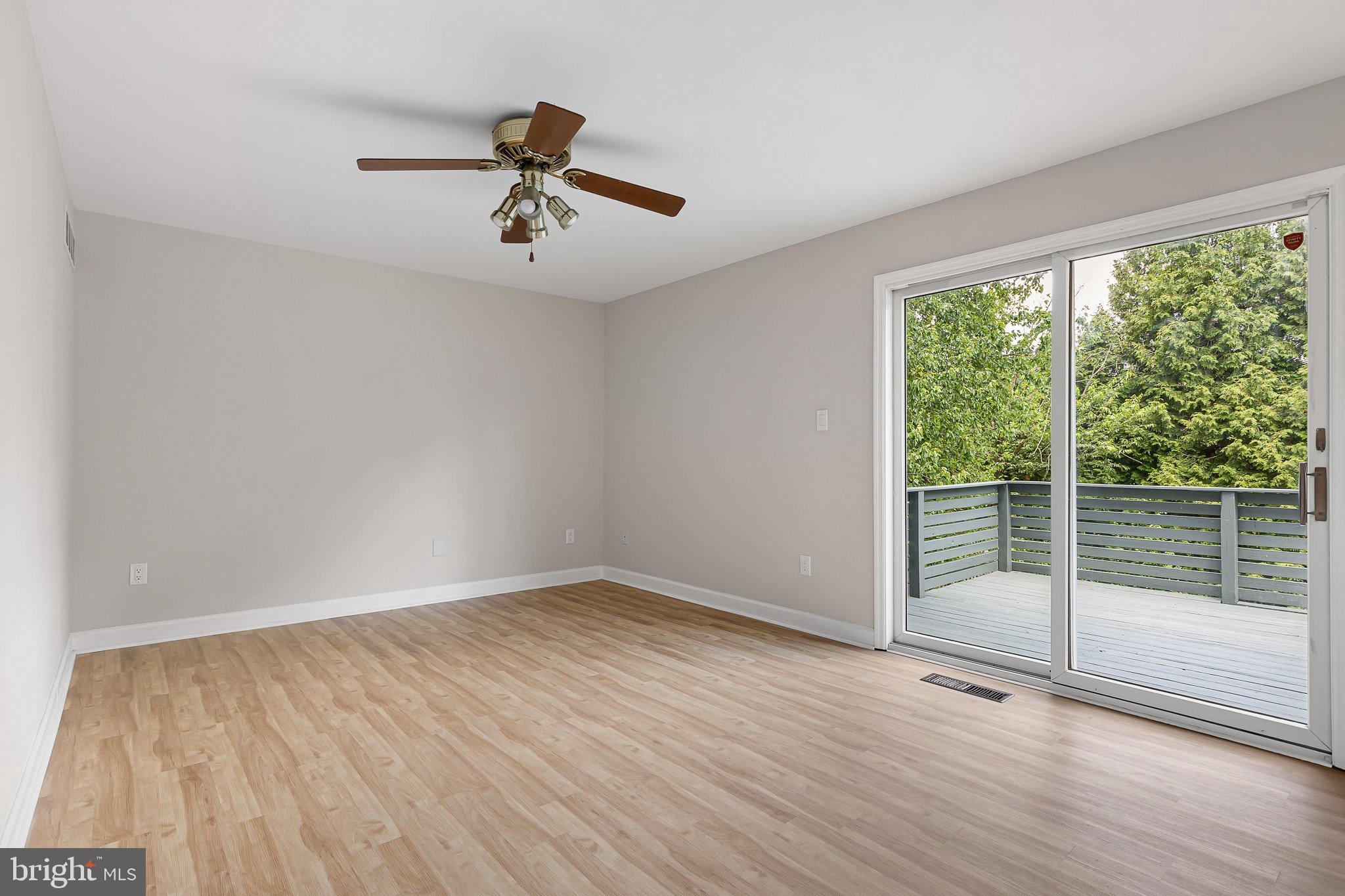 FOREST KNOLL - Residential