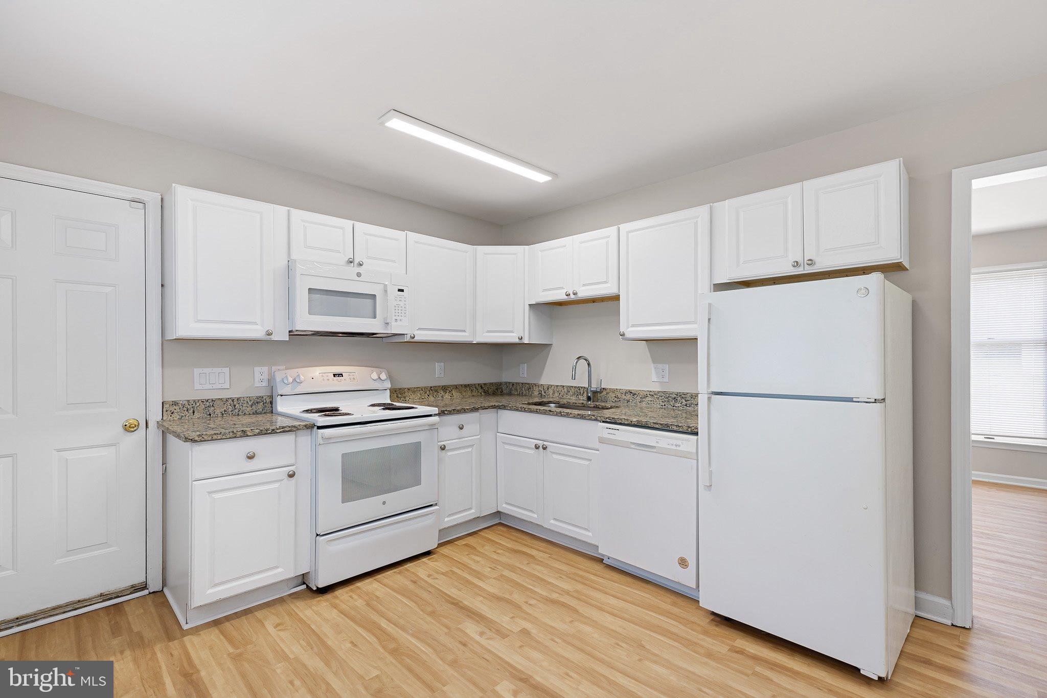 FOREST KNOLL - Residential