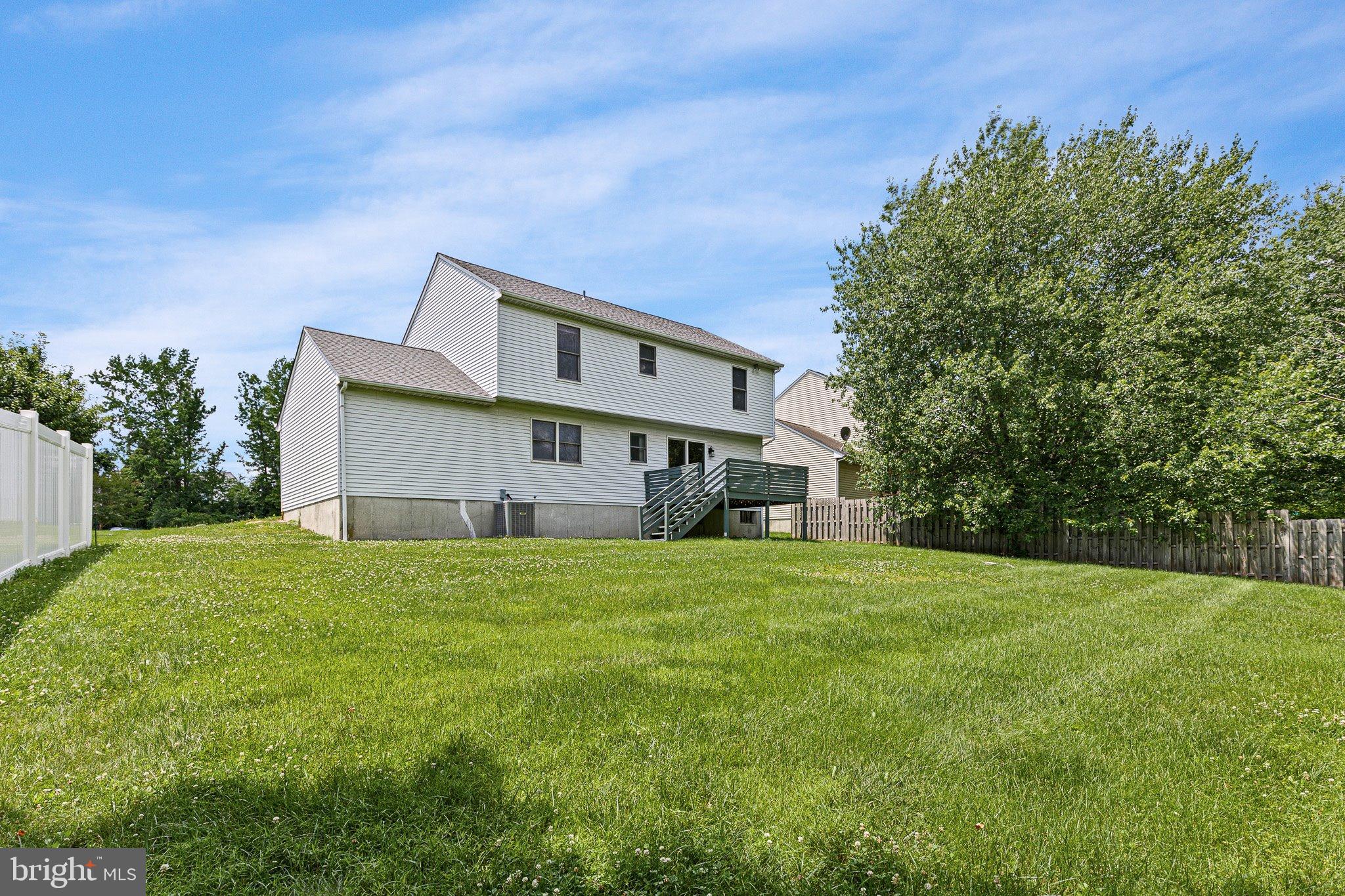 FOREST KNOLL - Residential