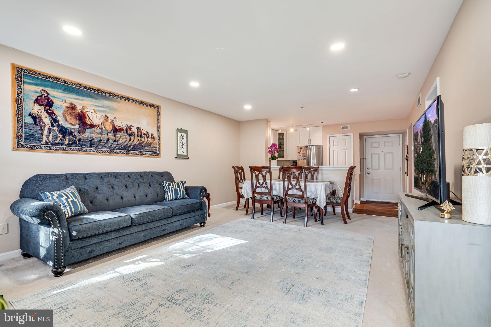 POINTE AT PARK CENTER - Residential