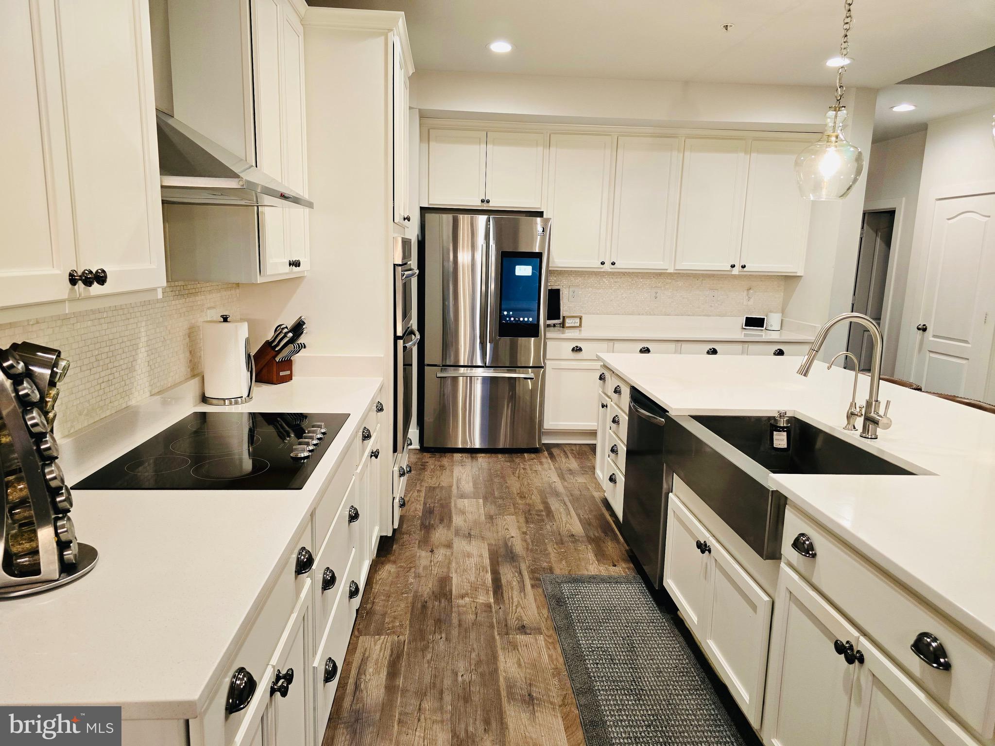 MEADE'S CROSSING - Residential