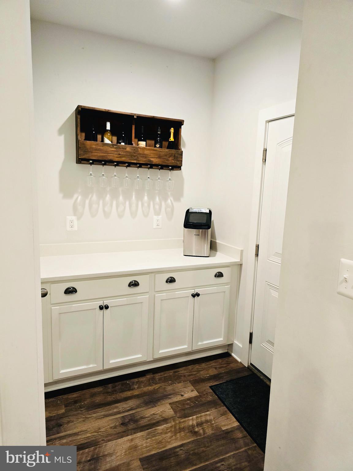 MEADE'S CROSSING - Residential