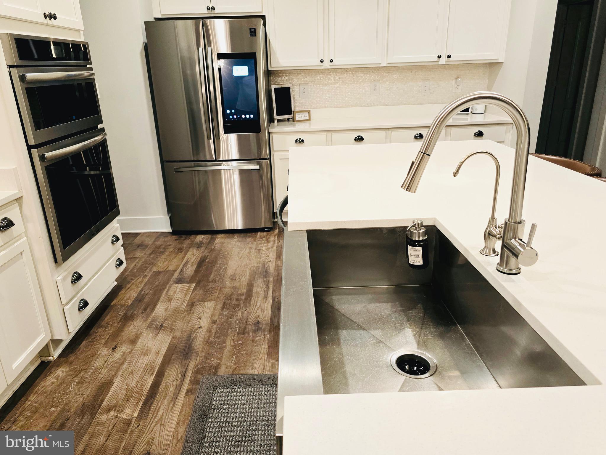 MEADE'S CROSSING - Residential