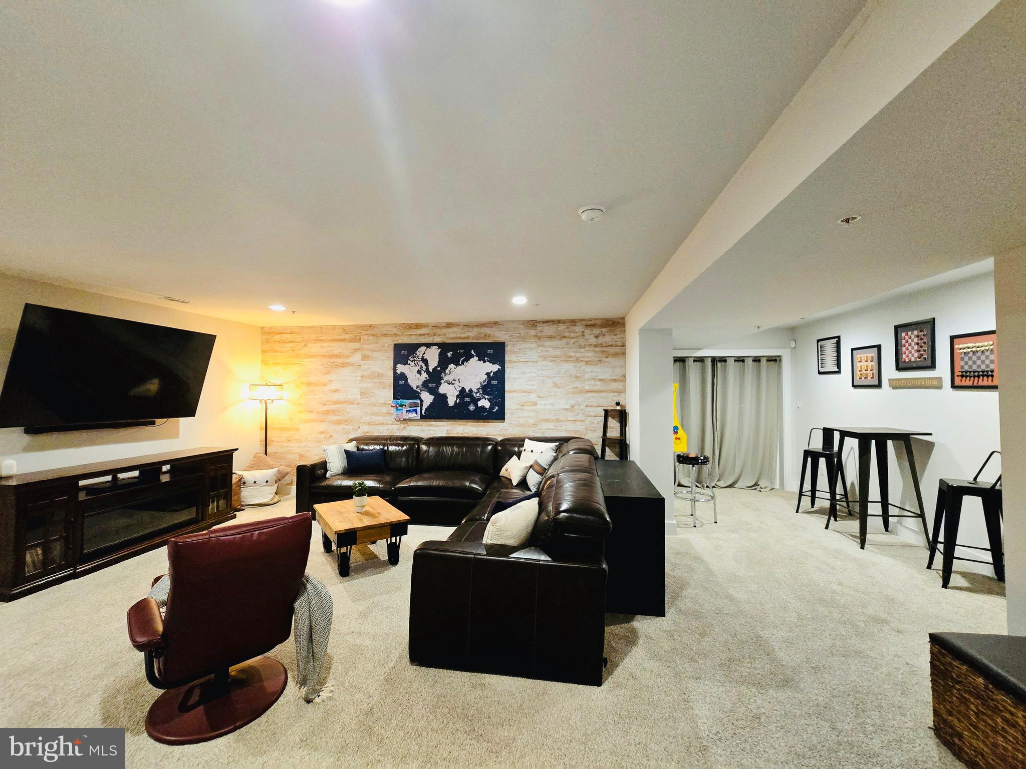 MEADE'S CROSSING - Residential