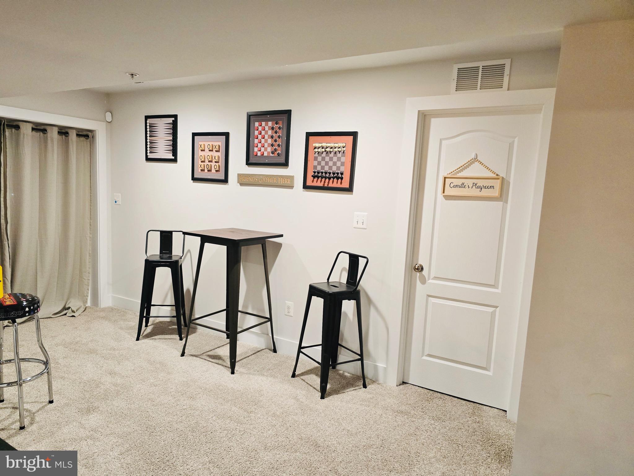 MEADE'S CROSSING - Residential