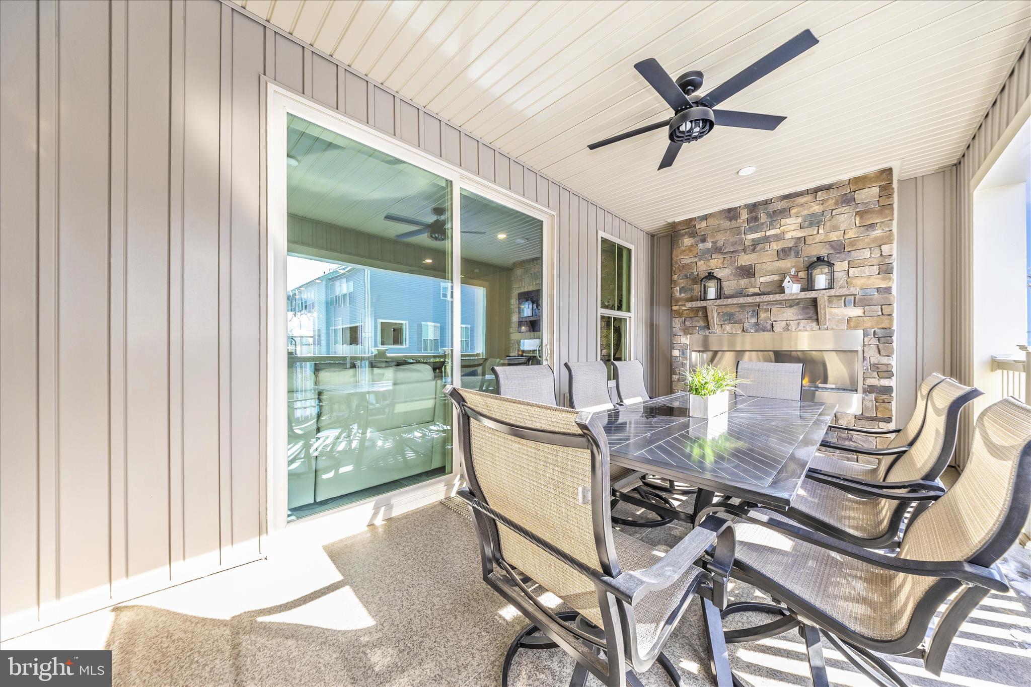 LAKE LINGANORE OAKDALE - Residential