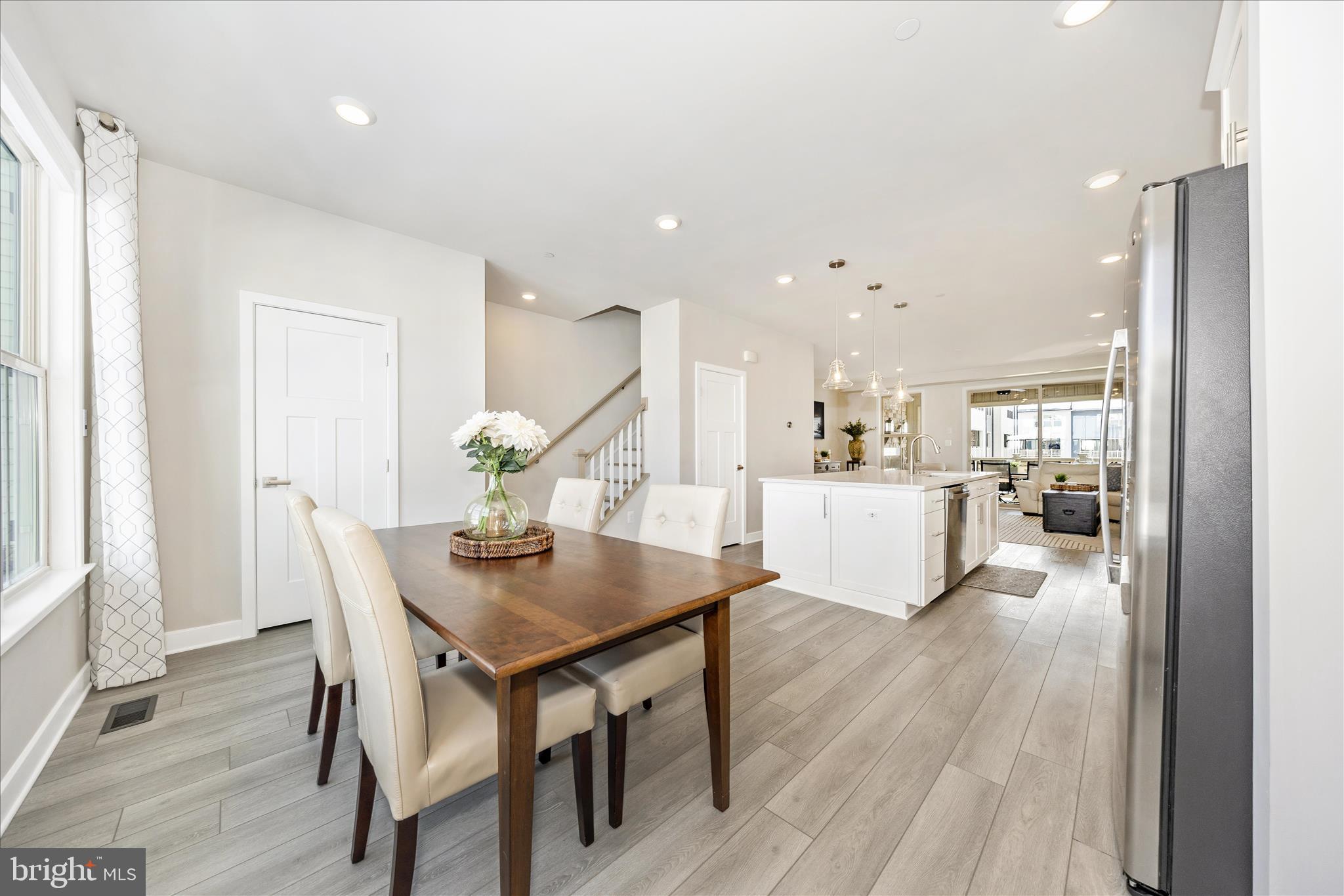 LAKE LINGANORE OAKDALE - Residential